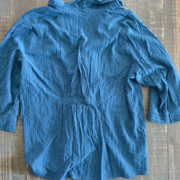 Great Northwest Blue Button Down Women's Blouse 2X - Picture 4 of 7